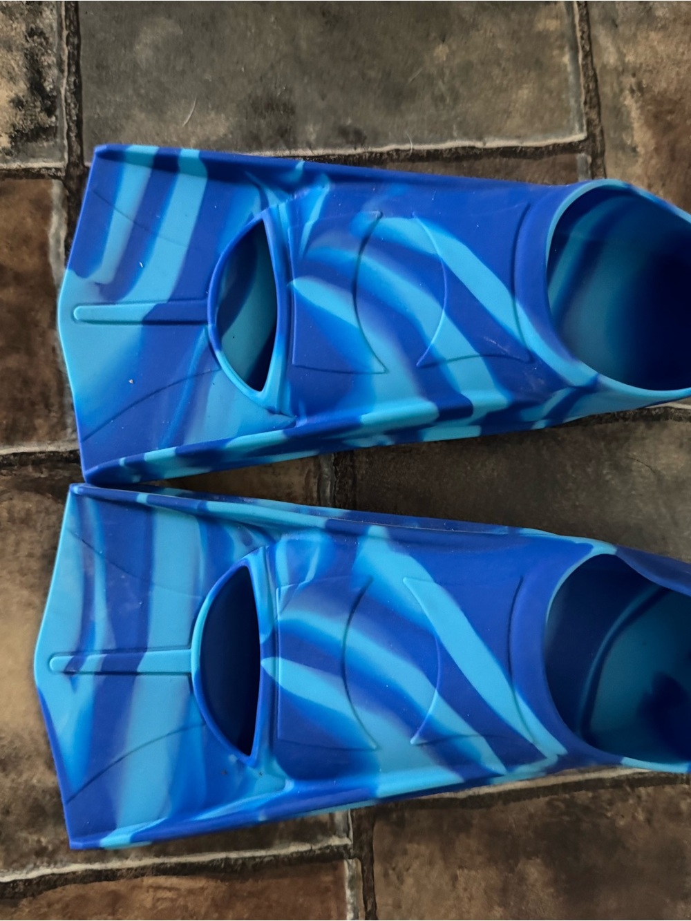 Blue Swim Fins for Kids - Short Blade Training Fins